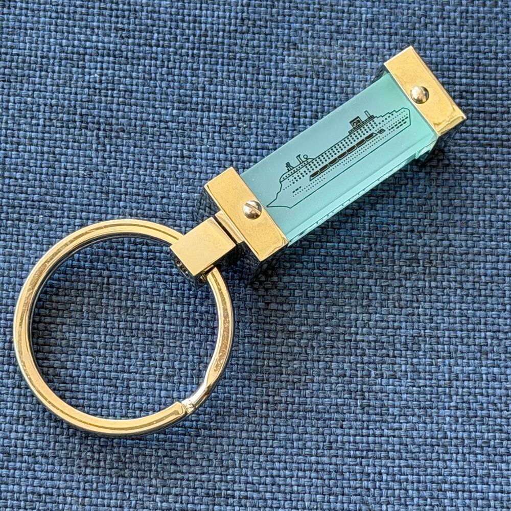 Princess Cruises Regal Princess Keychain Ship Souvenir Blue Acrylic Bar Ring